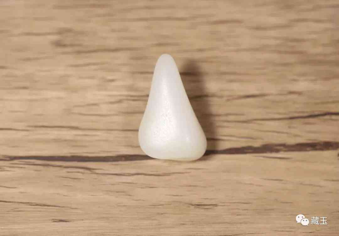 和田玉籽料顏色等級(jí)(和田玉籽料顏色等級(jí)價(jià)格表)插圖1