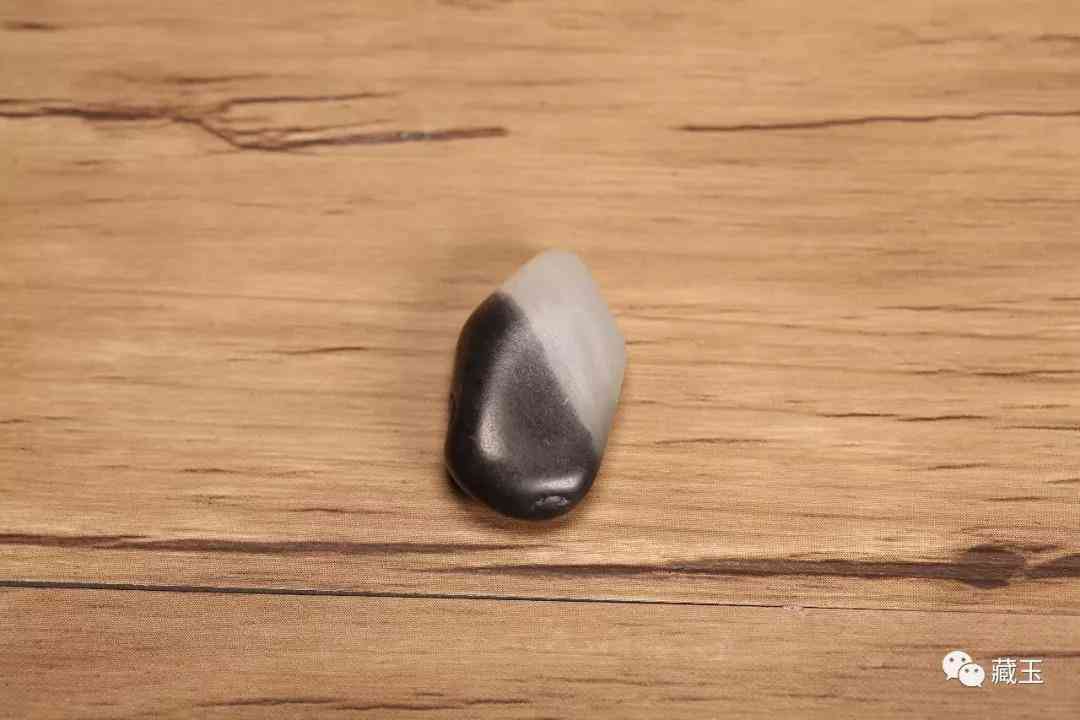 和田玉籽料顏色等級(jí)(和田玉籽料顏色等級(jí)價(jià)格表)插圖9