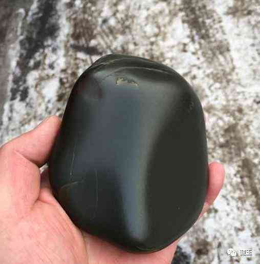 和田玉籽料顏色等級(jí)(和田玉籽料顏色等級(jí)價(jià)格表)插圖16