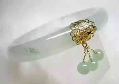 貴妃鐲尺寸(圓鐲和貴妃鐲區(qū)別尺寸)插圖7