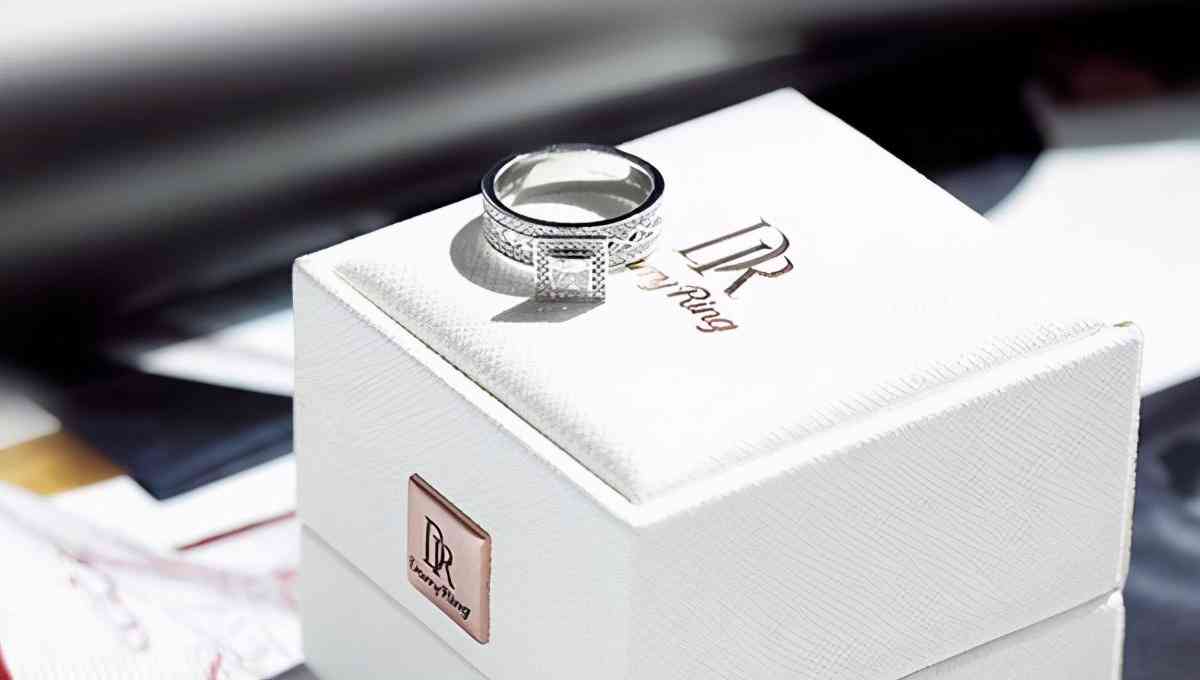 dr鉆戒如何定制(dr鉆戒定制了能退不)