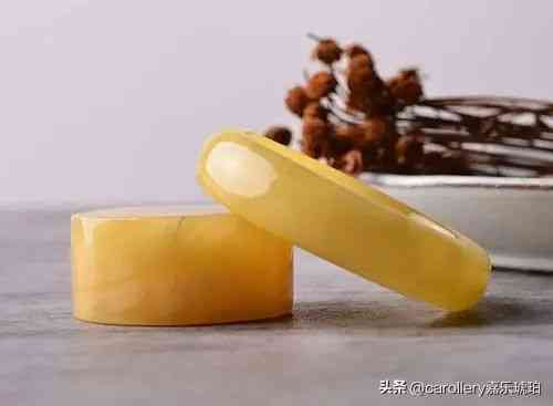 琥珀手鐲的功效與作用(琥珀什么顏色最珍貴)插圖6