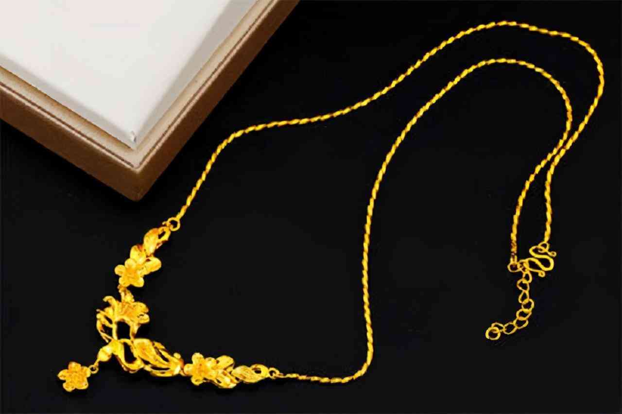 黃金耳環(huán).款式(黃金耳環(huán)2022年最流行款式圖片)插圖5