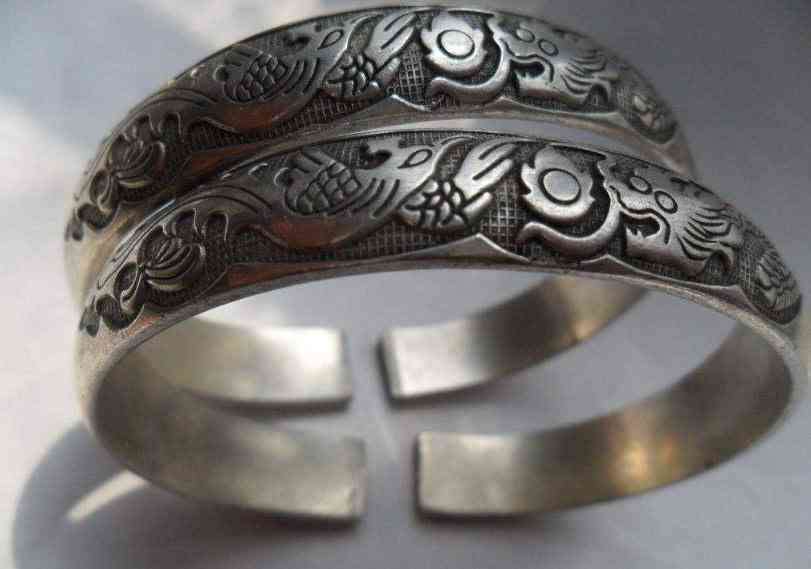 銀鐲子變黑是濕氣重嗎(銀鐲子變黑是在排毒嗎)插圖2