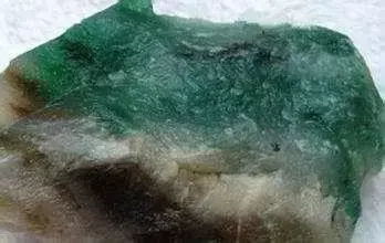 田黃石鑒定口訣(田黃石鑒定口訣是什么)插圖8