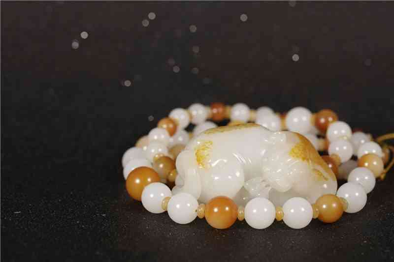 和田羊脂白玉市場價(jià)多少一克(和田羊脂玉多少錢一克)插圖9