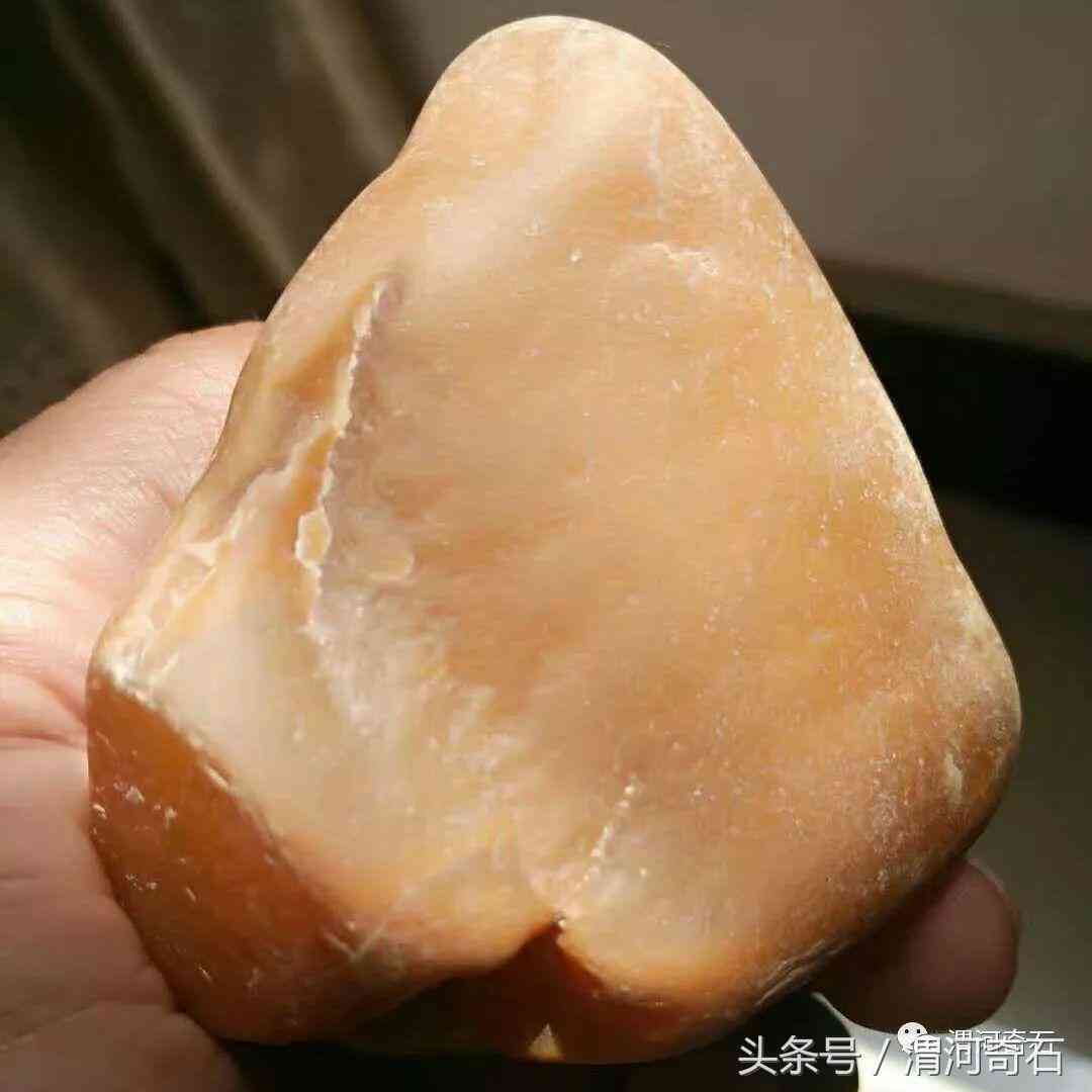 黃蠟石產(chǎn)地在什么地方(黃蠟石分布)插圖25