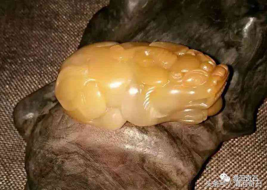 黃蠟石產(chǎn)地在什么地方(黃蠟石分布)插圖32