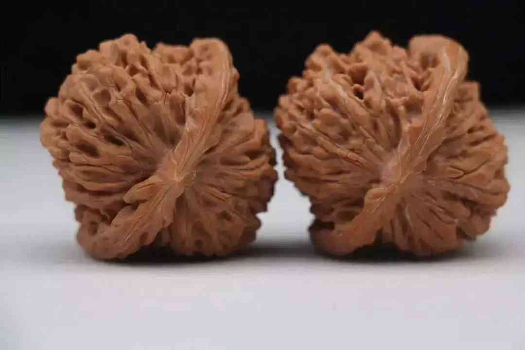 文玩核桃正確盤玩方法(文玩核桃正確盤玩方法手套)插圖8