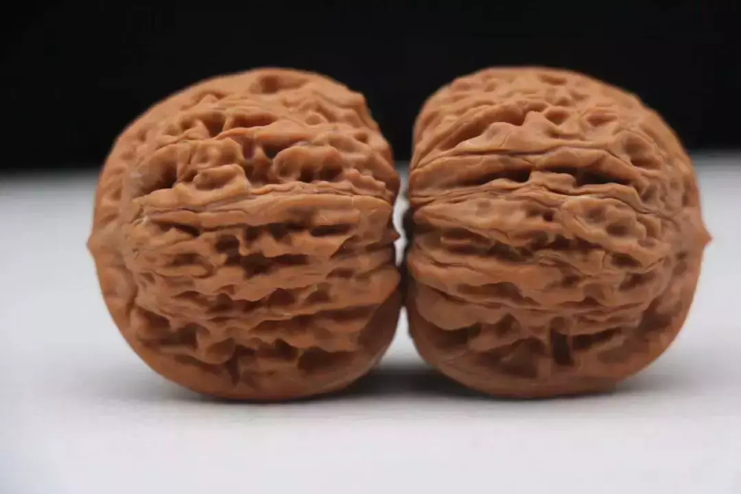 文玩核桃正確盤玩方法(文玩核桃正確盤玩方法手套)插圖9