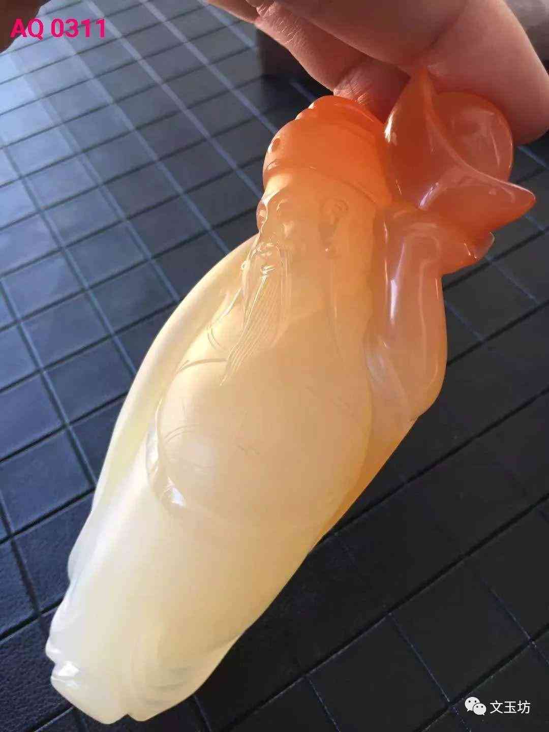 手電筒看黃龍玉鑒定方法(云南的黃龍玉能不能買)插圖2