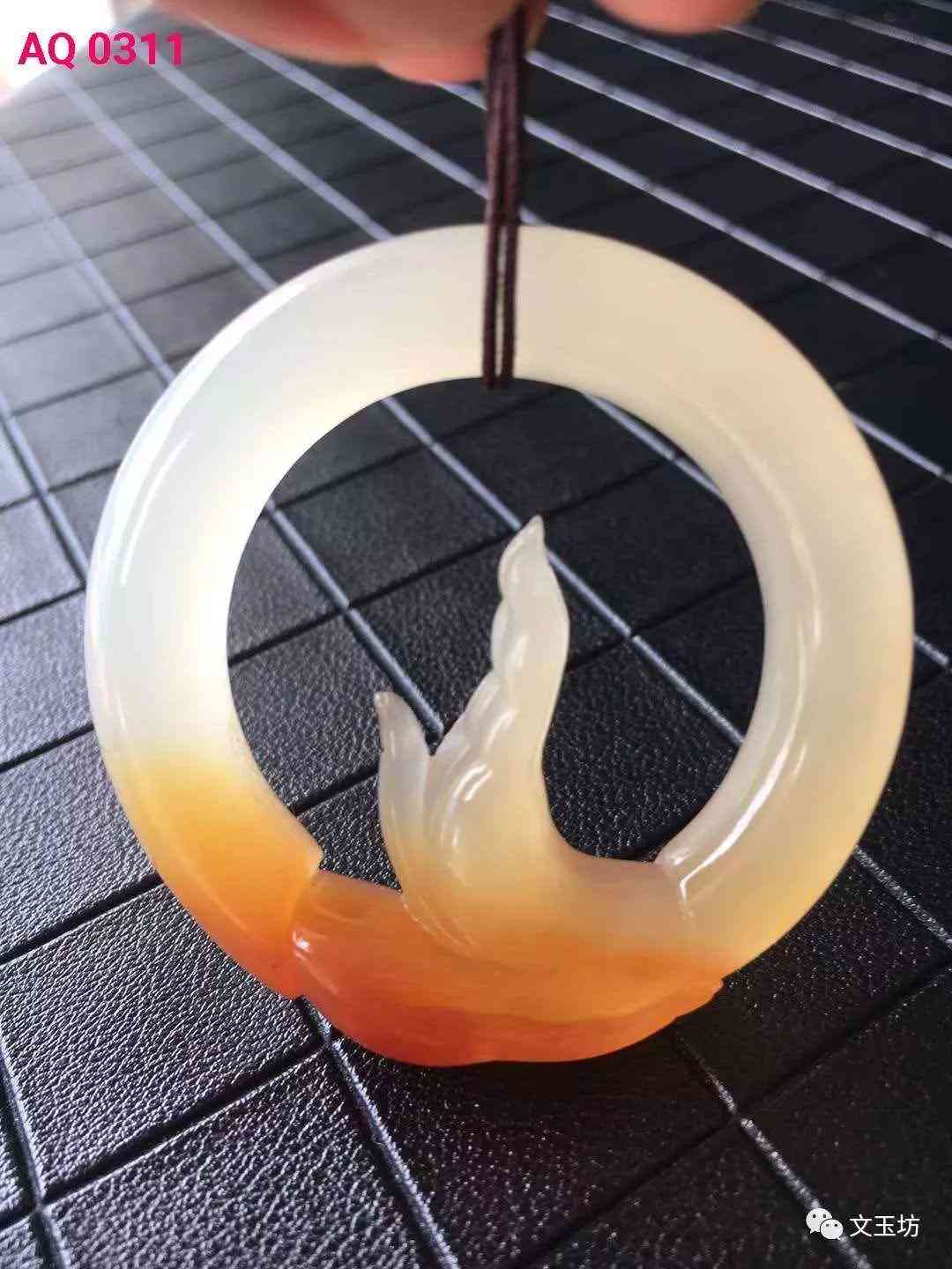 手電筒看黃龍玉鑒定方法(云南的黃龍玉能不能買)插圖6