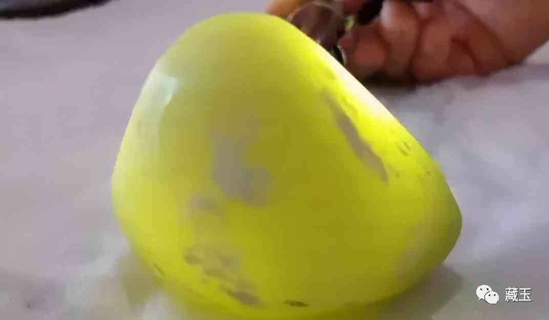 托帕石的價(jià)格(托帕石原石圖片及價(jià)格)插圖10