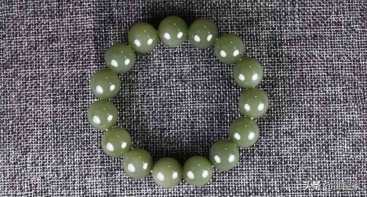 和田玉顏色等級(jí)對(duì)照表(五大生肖不適合戴玉)插圖3