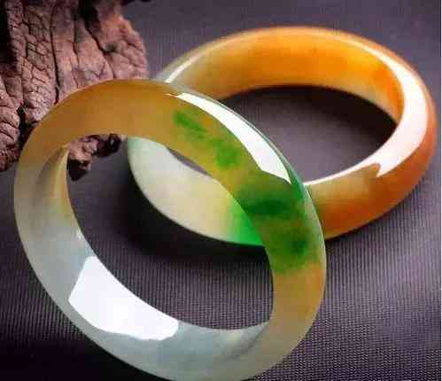 玉手鐲什么顏色最貴(玉手鐲什么顏色最貴墨綠)插圖7