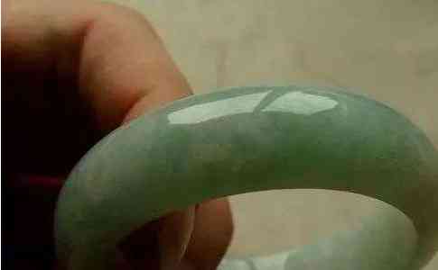 翡翠手鐲真假鑒定(翡翠手鐲真假鑒定視頻)插圖2