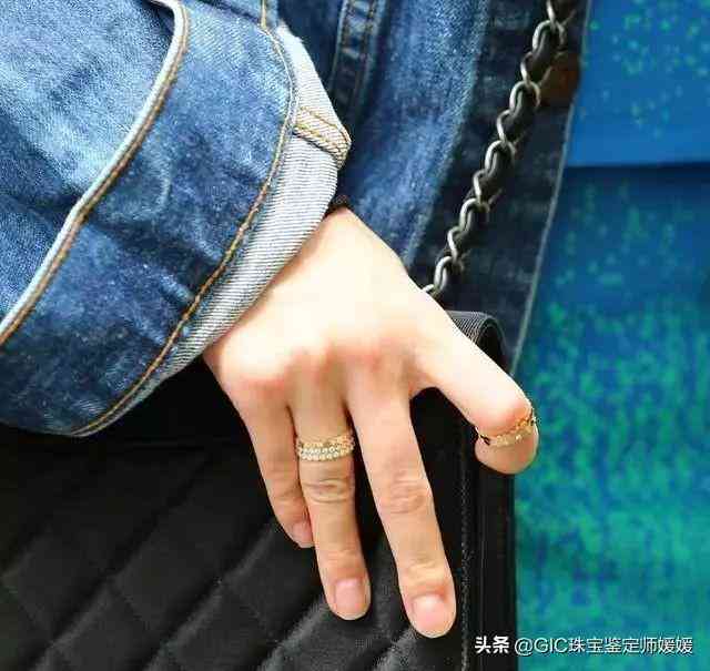 帶2個戒指的講究(一只手戴2個戒指怎么戴好看)插圖21