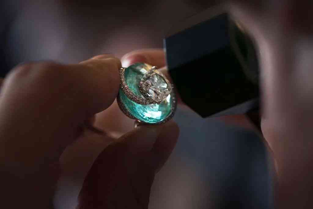 高級(jí)珠寶品牌(高級(jí)珠寶品牌目標(biāo)人群)插圖45