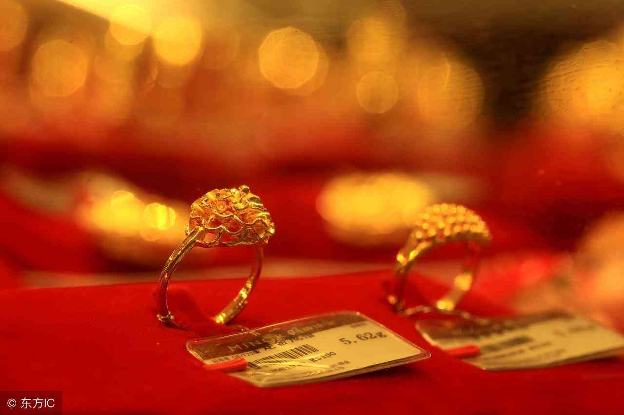 金子養(yǎng)人還是銀子養(yǎng)人(女人銀鐲子的正確戴法)插圖2