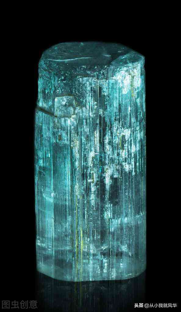 海藍(lán)寶石是幾月的生辰石(生辰石對(duì)照表)插圖2