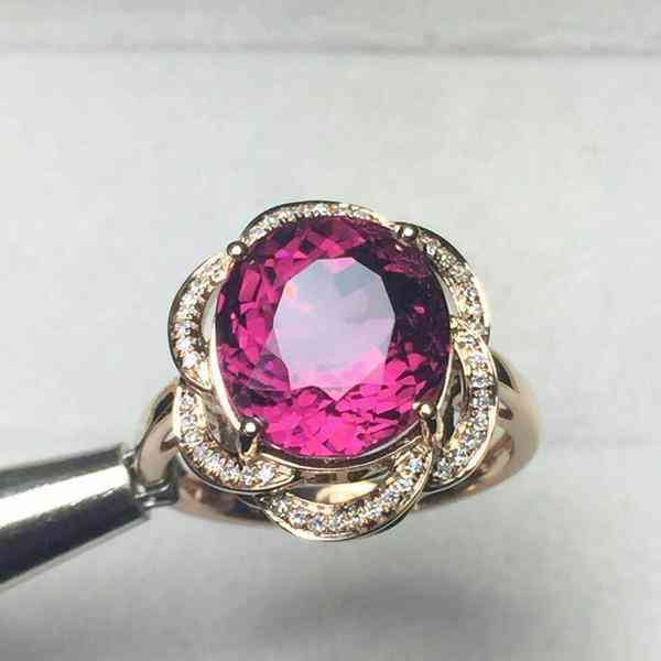 純天然碧璽一克多少錢(天然碧璽原石價格)