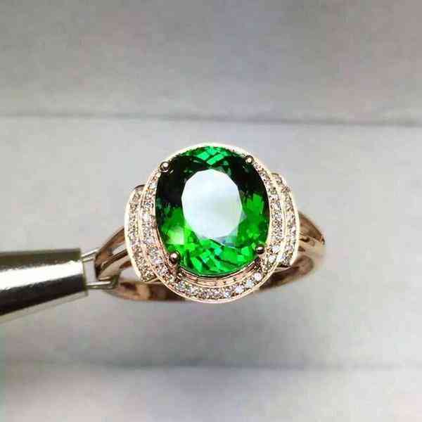 純天然碧璽一克多少錢(天然碧璽原石價格)插圖2