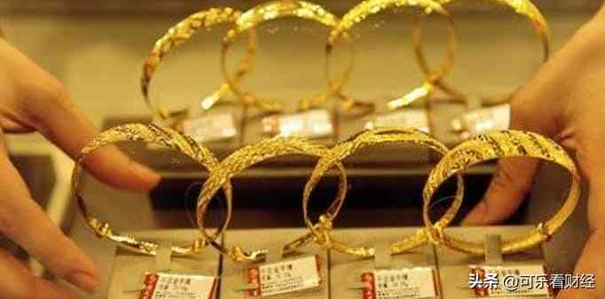 老鳳祥和老廟黃金哪個好(老鳳祥為啥比周大福便宜)