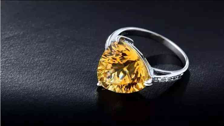 肉眼鑒別水晶的真假(肉眼鑒別水晶的真假方法)插圖5