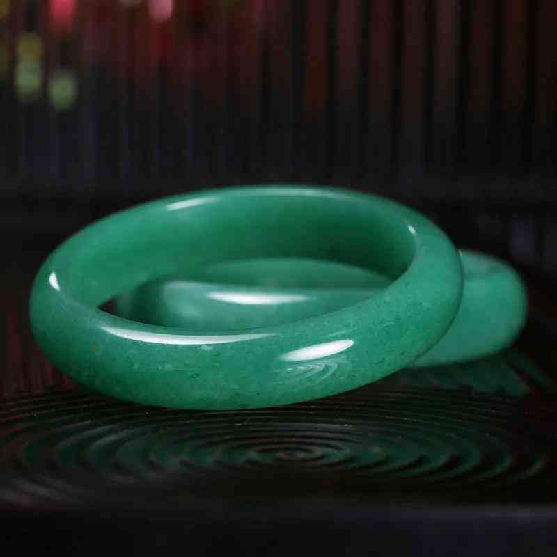 東陵玉手鐲500貴嗎(東陵玉手鐲什么顏色最值錢)插圖2