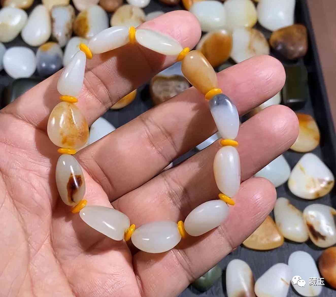 和田玉手鏈一般多少錢(和田玉手鏈一般多少錢圖片)插圖2