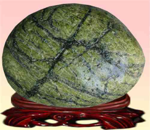 世界極品國(guó)寶級(jí)翡翠(世界極品國(guó)寶級(jí)翡翠畫(huà)面奇石)