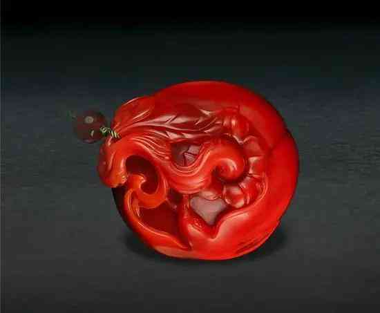 南紅與血珀哪個(gè)檔次高(南紅瑪瑙和血珀哪個(gè)好)插圖1