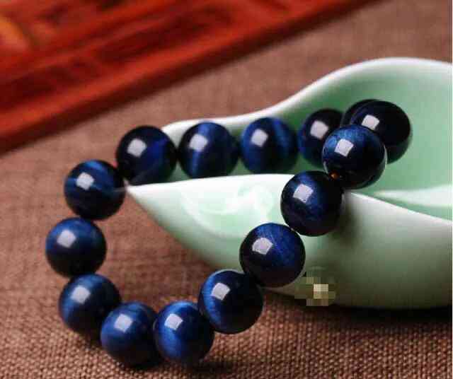 虎眼石的功效與作用佩戴禁忌(虎眼石適合什么人戴)