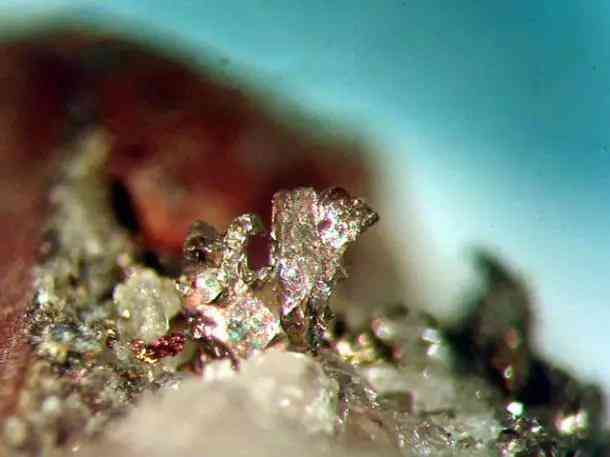 彩螢石的功效與作用(彩螢石的功效與作用圖片)插圖18