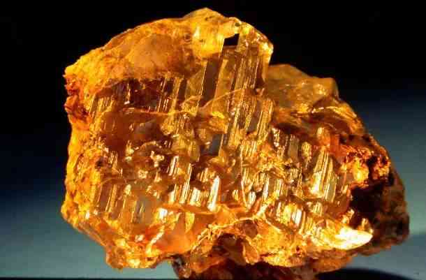 彩螢石的功效與作用(彩螢石的功效與作用圖片)插圖93