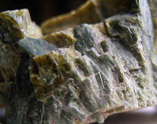 彩螢石的功效與作用(彩螢石的功效與作用圖片)插圖130