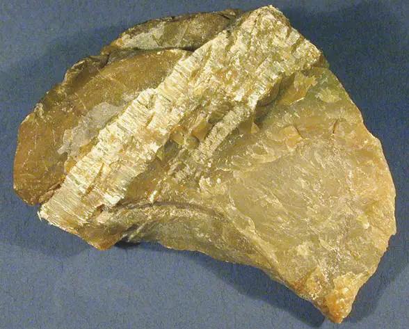 彩螢石的功效與作用(彩螢石的功效與作用圖片)插圖135