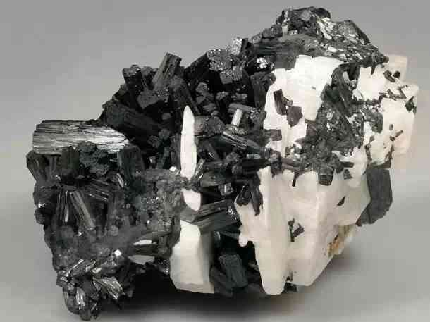 彩螢石的功效與作用(彩螢石的功效與作用圖片)插圖150