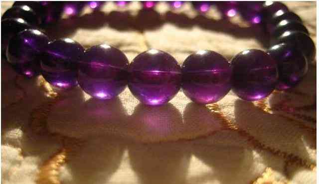 紫水晶顏色等級(jí)(紫水晶的顏色淺一點(diǎn)還是深一點(diǎn))插圖1