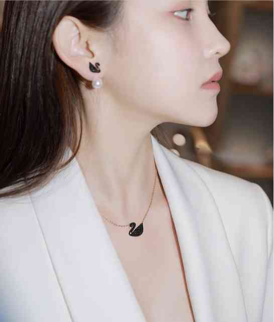 施華洛世奇項鏈價格查詢表(施華洛世奇項鏈681251價格)插圖4