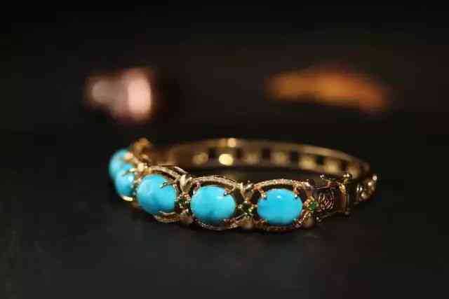 什么人不宜佩戴綠松石(什么人不宜佩戴綠松石手串)插圖6