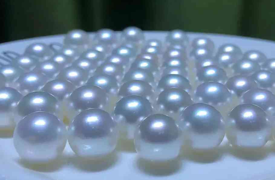 白色珍珠項鏈多少錢(白色珍珠項鏈戴久了會變色嗎)插圖3