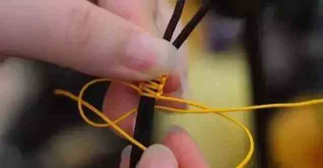 手串線繩怎樣打結(jié)(手串收尾打死扣圖解)插圖14