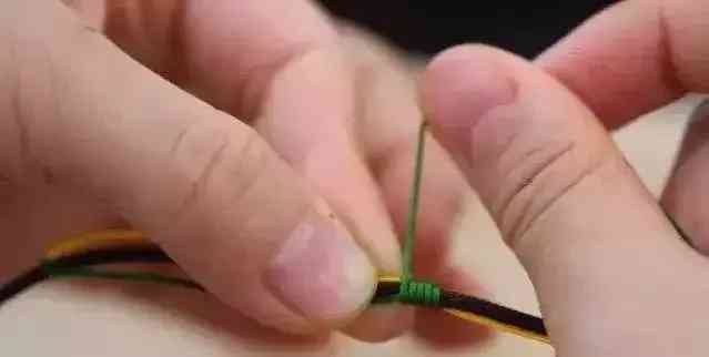 手串線繩怎樣打結(jié)(手串收尾打死扣圖解)插圖30