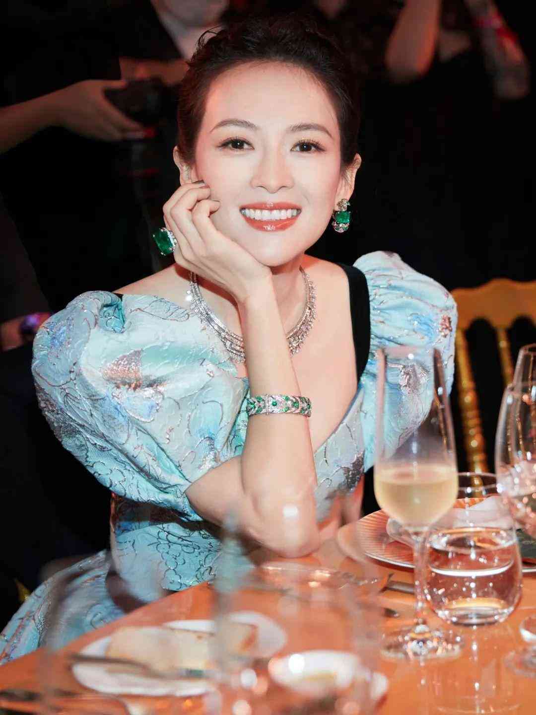 寶格麗戒指什么材質(zhì)(寶格麗戒指貴不貴)插圖20