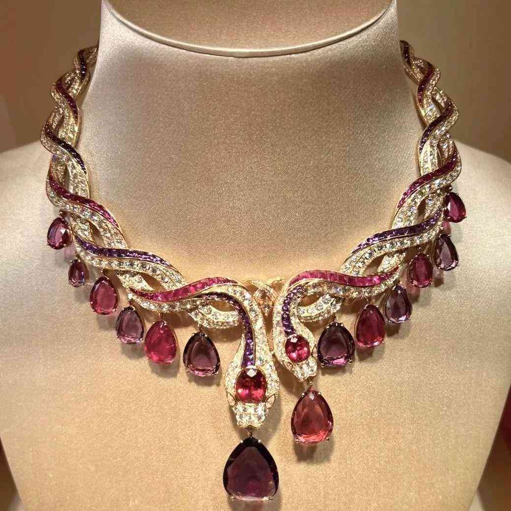 寶格麗戒指什么材質(zhì)(寶格麗戒指貴不貴)插圖47