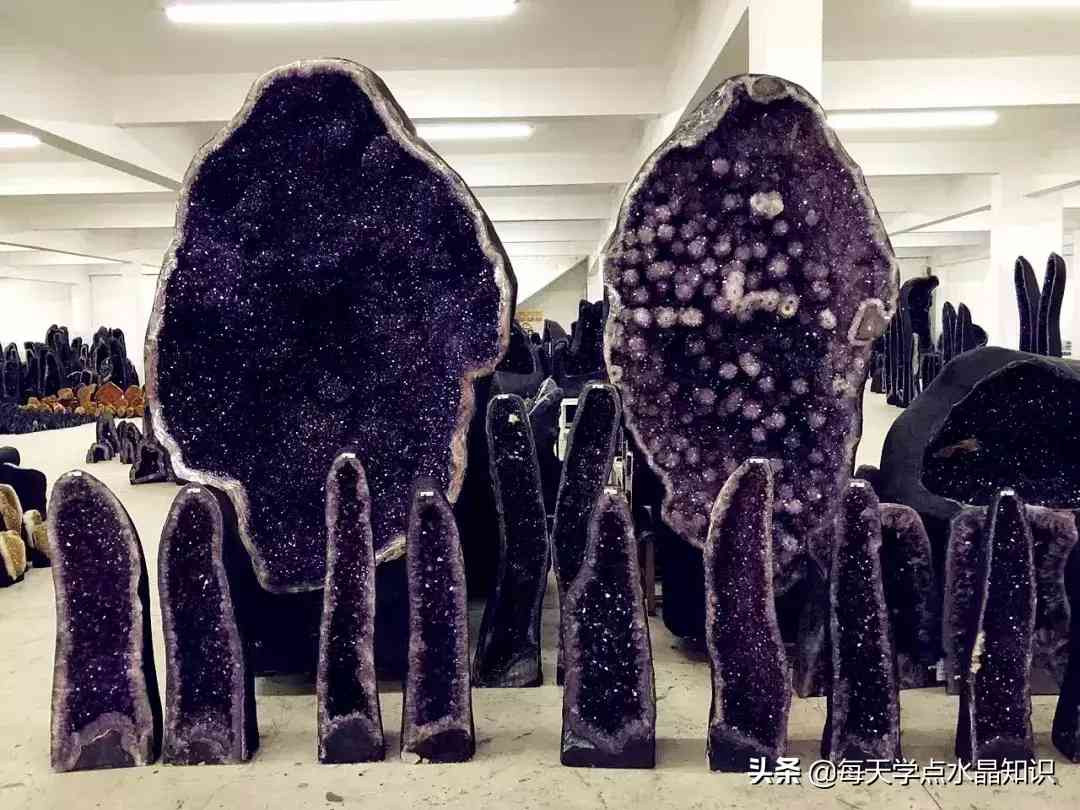 烏拉圭紫水晶的等級(烏拉圭紫水晶價格!為什么那么貴!)插圖1