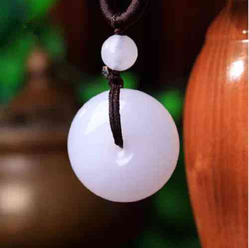 玉吊墜打結(jié)方法(玉吊墜掛繩怎么打結(jié)視頻)