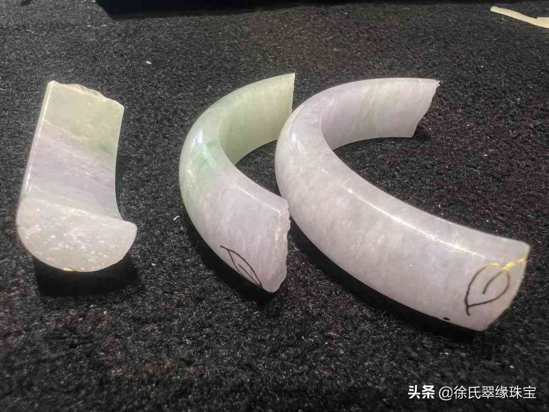 玉鐲子裂縫還能養(yǎng)人嗎(玉鐲裂了還能養(yǎng)人嗎)插圖13