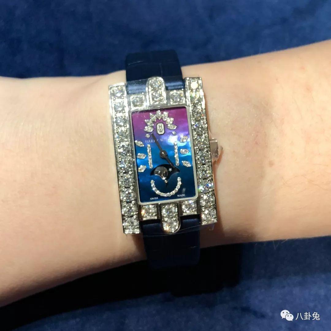 海瑞溫斯頓一般多少錢(hw鉆戒屬于什么檔次)插圖11